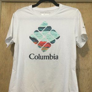 Columbia t-shirt like new condition size medium